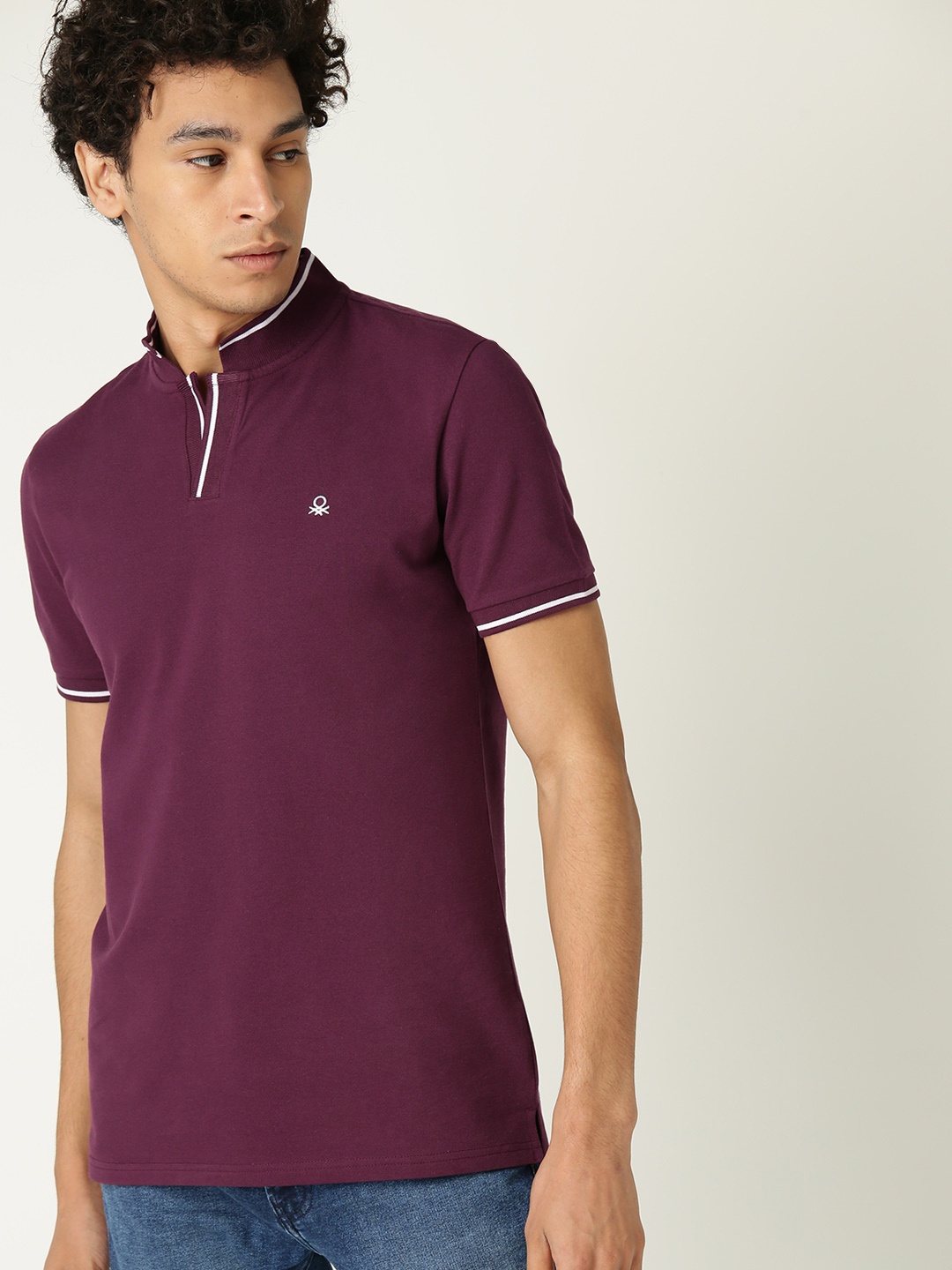 

United Colors of Benetton Men Burgundy Solid Stand Collar T-shirt