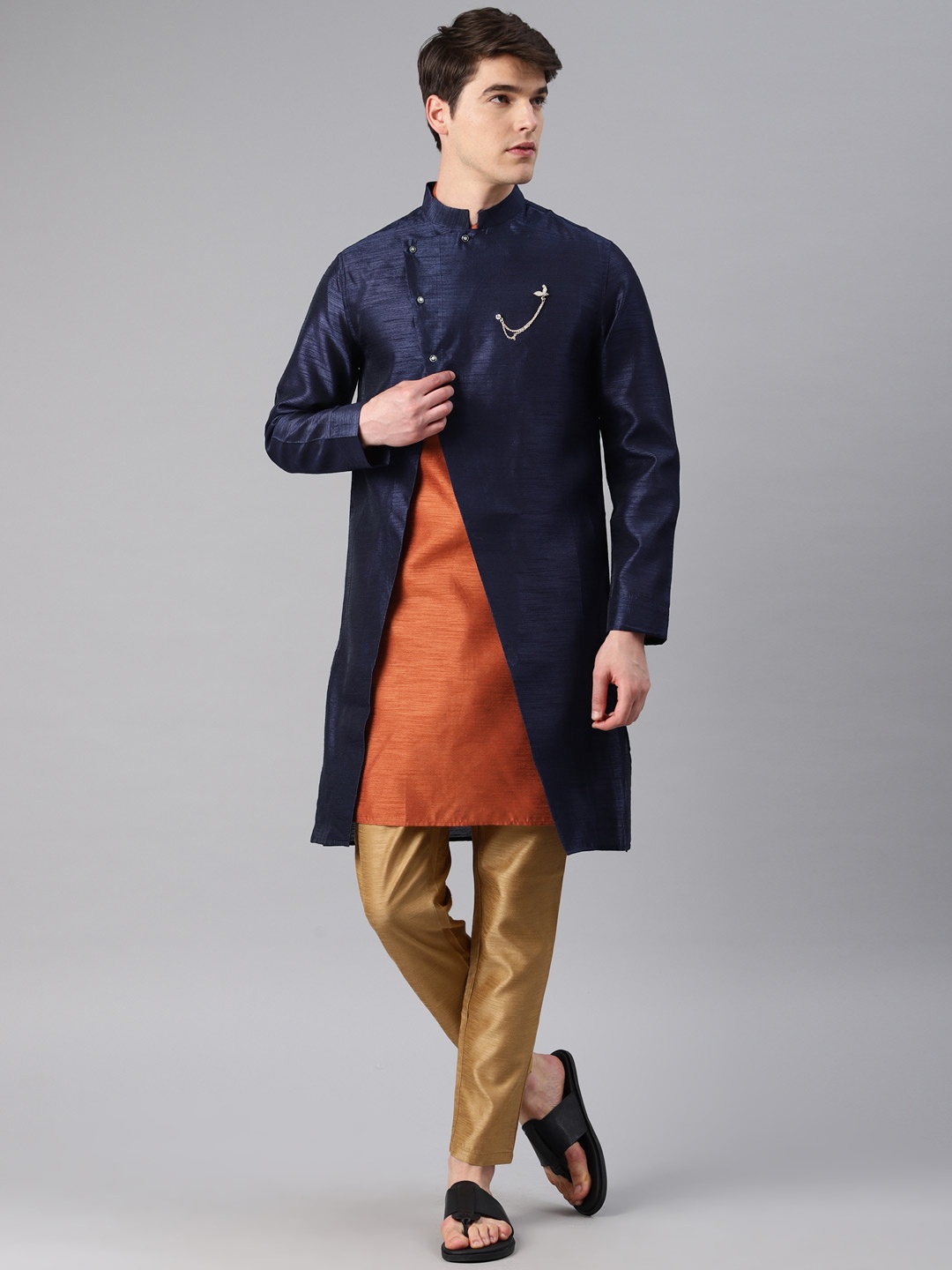 

Freehand Men Navy Blue & Gold-Coloured Solid Sherwani Set With Jacket