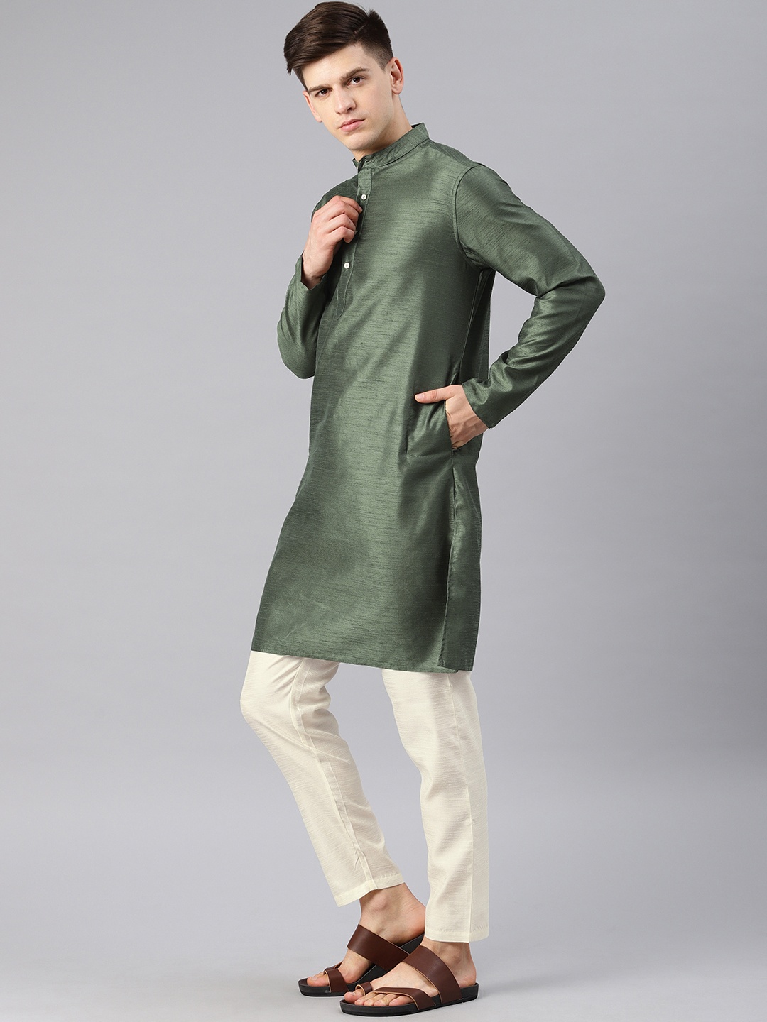 

Freehand by The Indian Garage Co Men Olive Green Cream Solid Kurta with Pyjamas