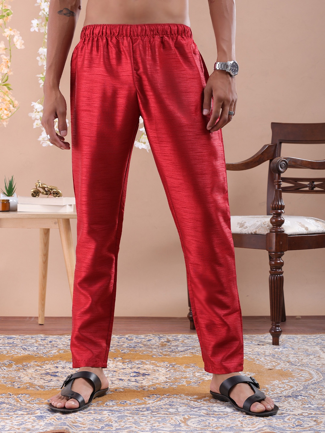 

Freehand by The Indian Garage Co Men Maroon Regular Fit Solid Regular Trousers