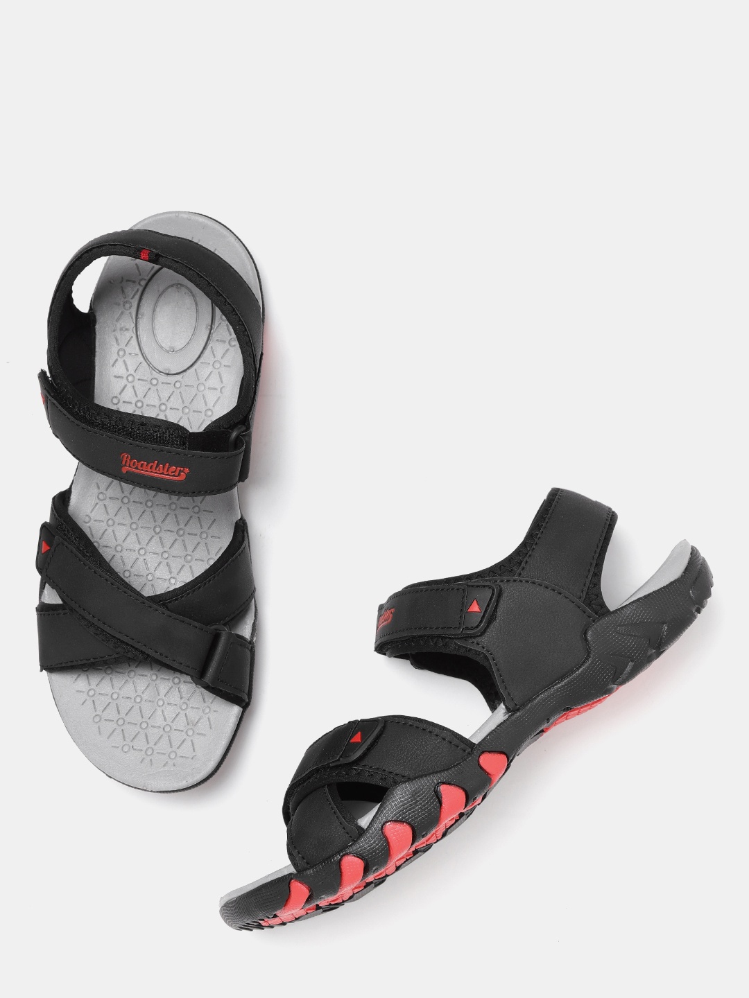 

The Roadster Lifestyle Co Men Black Solid Sports Sandals