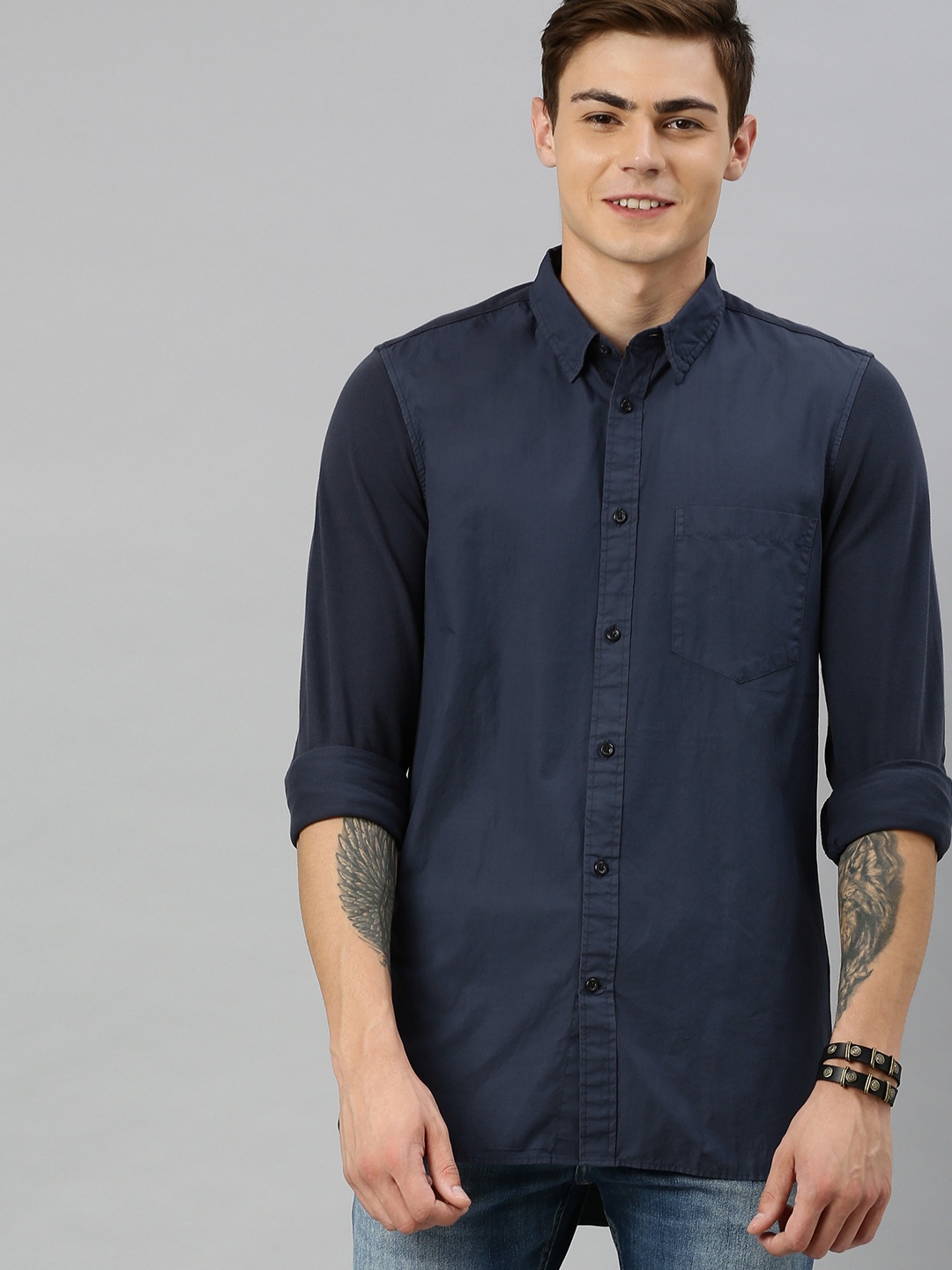 

Tommy Hilfiger Men Navy Blue Slim Fit Solid Casual Shirt