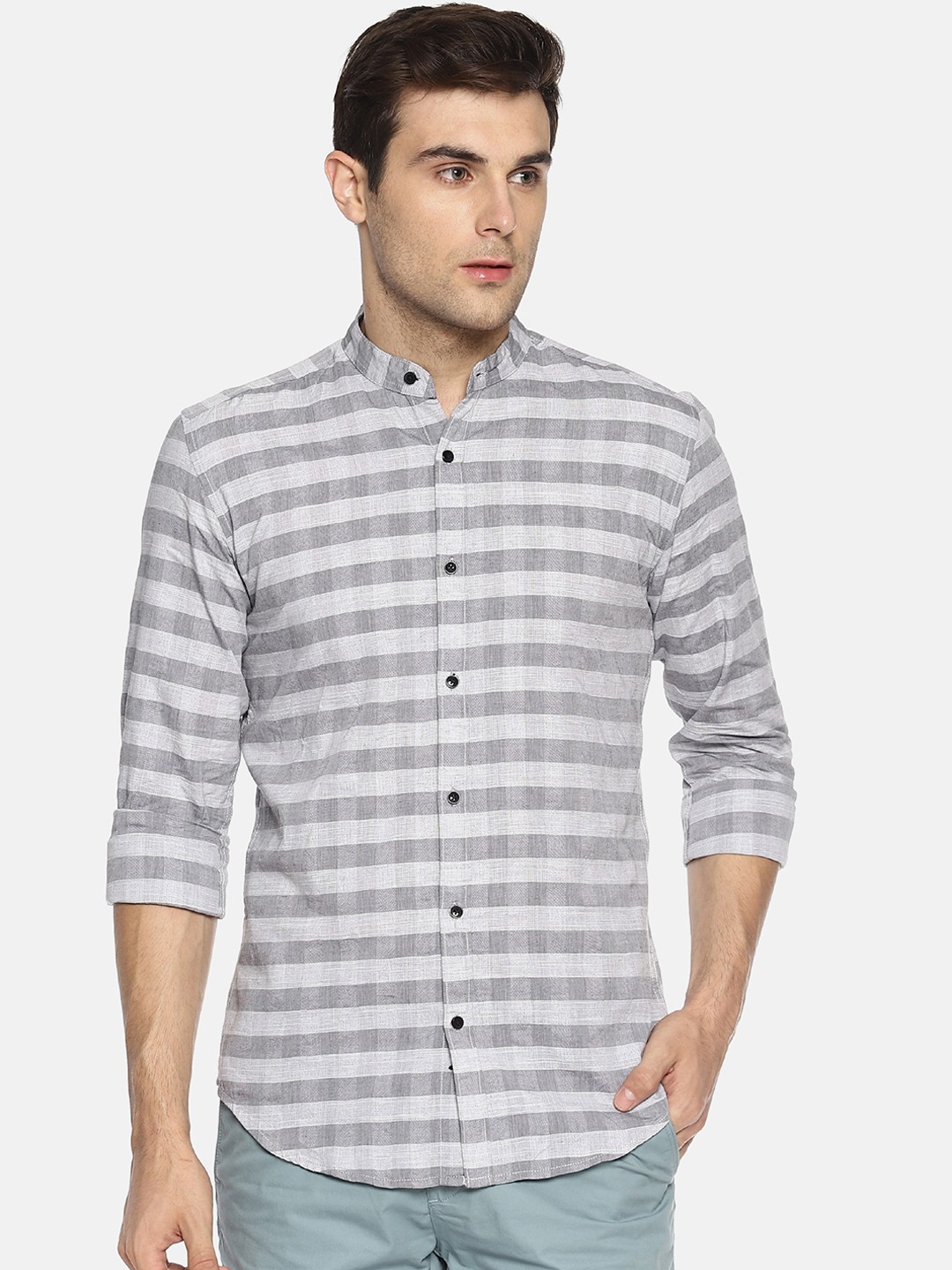 

IVOC Men Grey Slim Fit Checked Casual Shirt