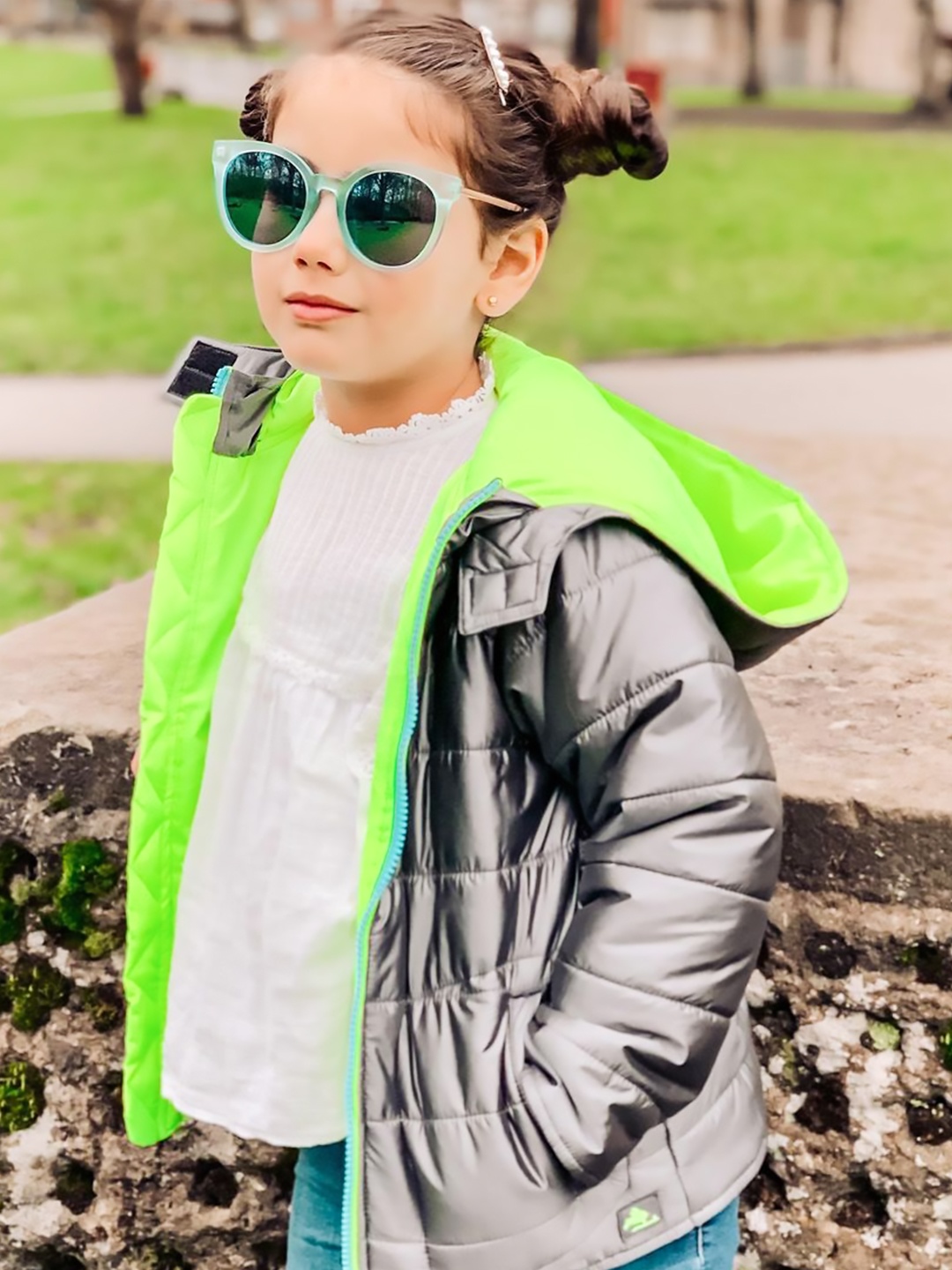 

Cherry Crumble Kids Lime Green & Silver-Coloured Solid Hooded Reversible Padded Jacket