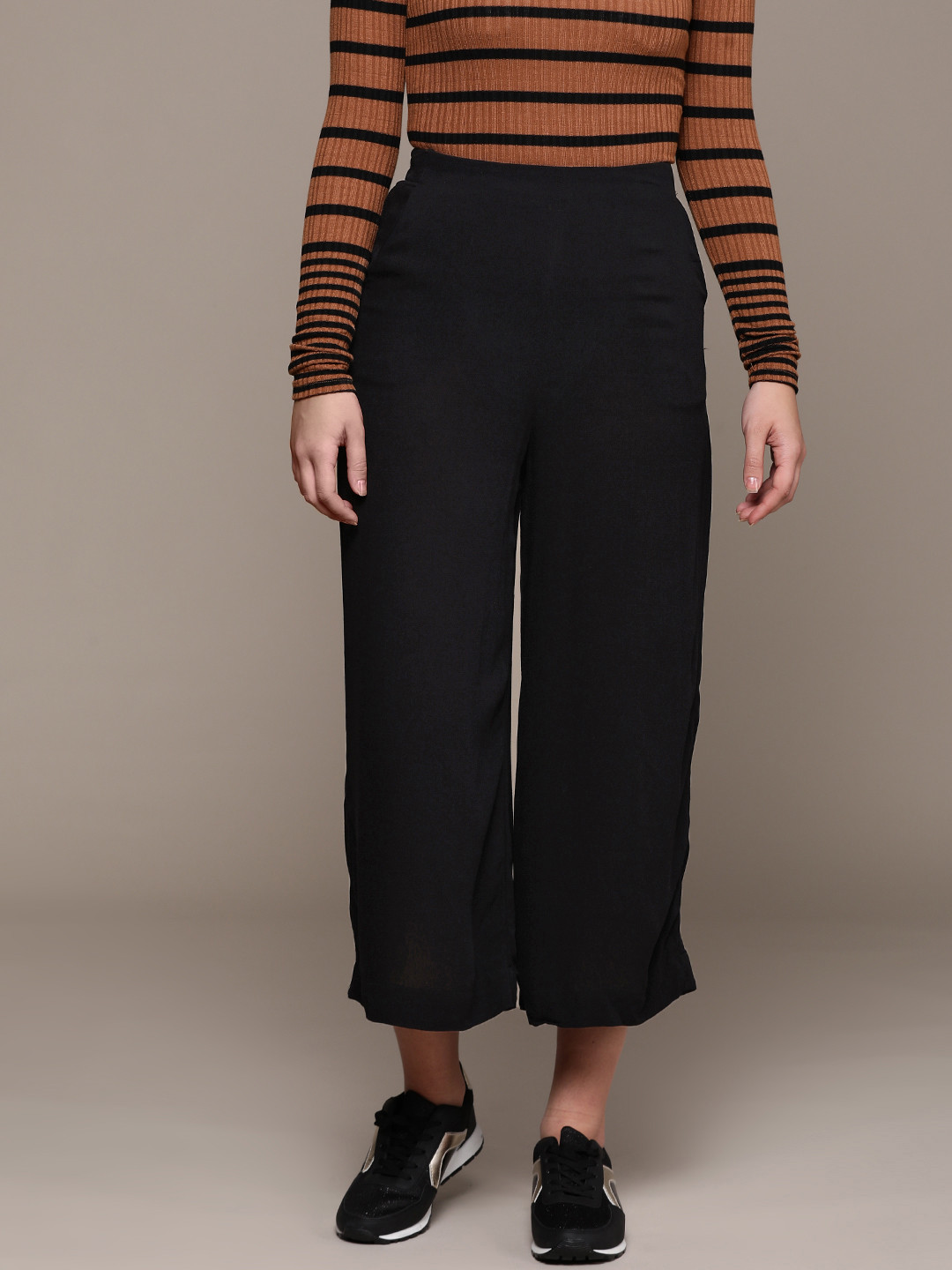 

MANGO Women Black Regular Fit Solid Culottes