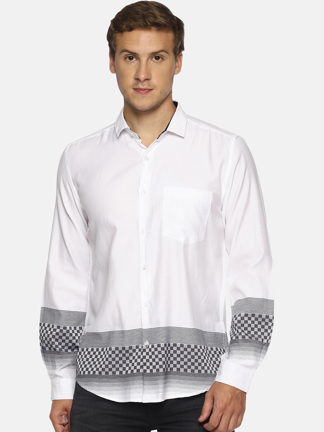 

IVOC Men White & Black Slim Fit Checked Casual Shirt