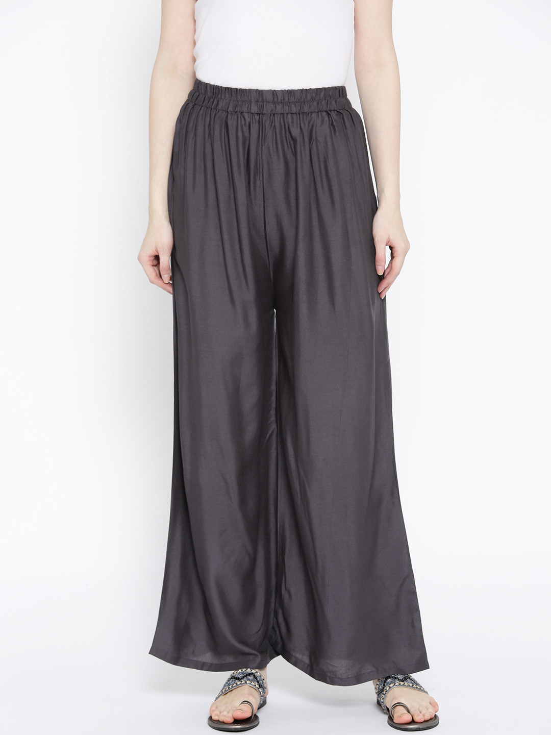 

Vastraa Fusion Women Charcoal Grey Solid Wide Leg Palazzos
