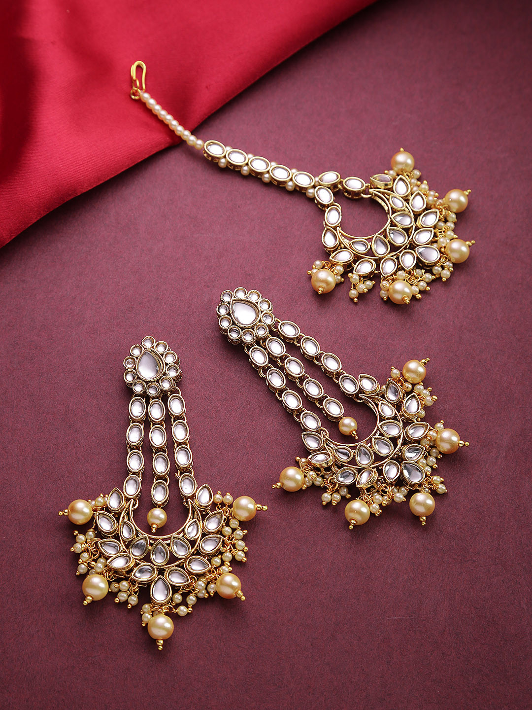 

Jewels Galaxy Women Off-White Gold-Plated Stone-Studded Beaded Jewellery Set