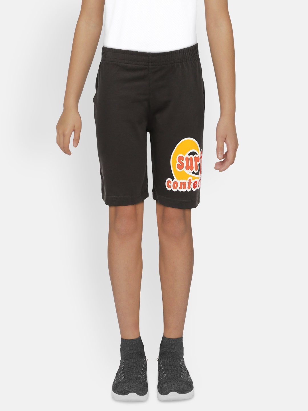 

dongli Boys Charcoal Grey Printed Regular Fit Shorts