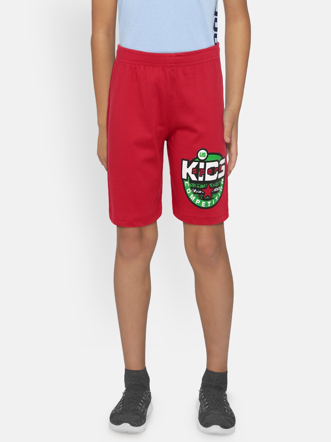 

dongli Boys Red Printed Regular Fit Shorts