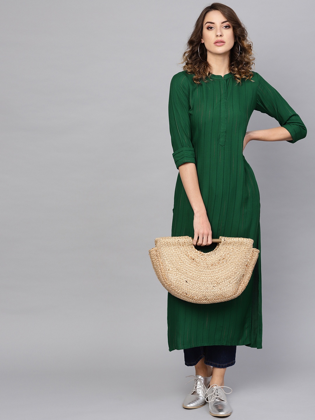 

Libas Women Green Self-Striped Straight Kurta