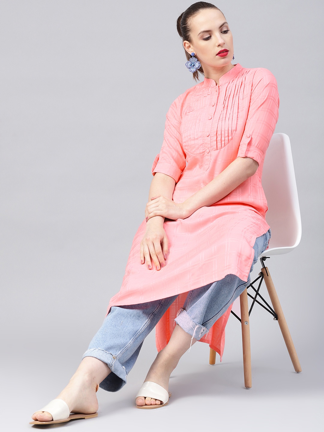 

Libas Women Pink Self-Checked Straight Kurta
