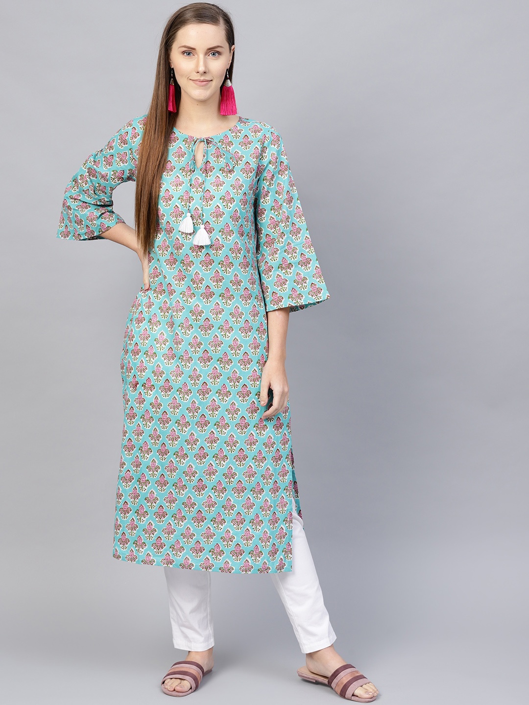 

Varanga Women Blue & Pink Printed Straight Kurta