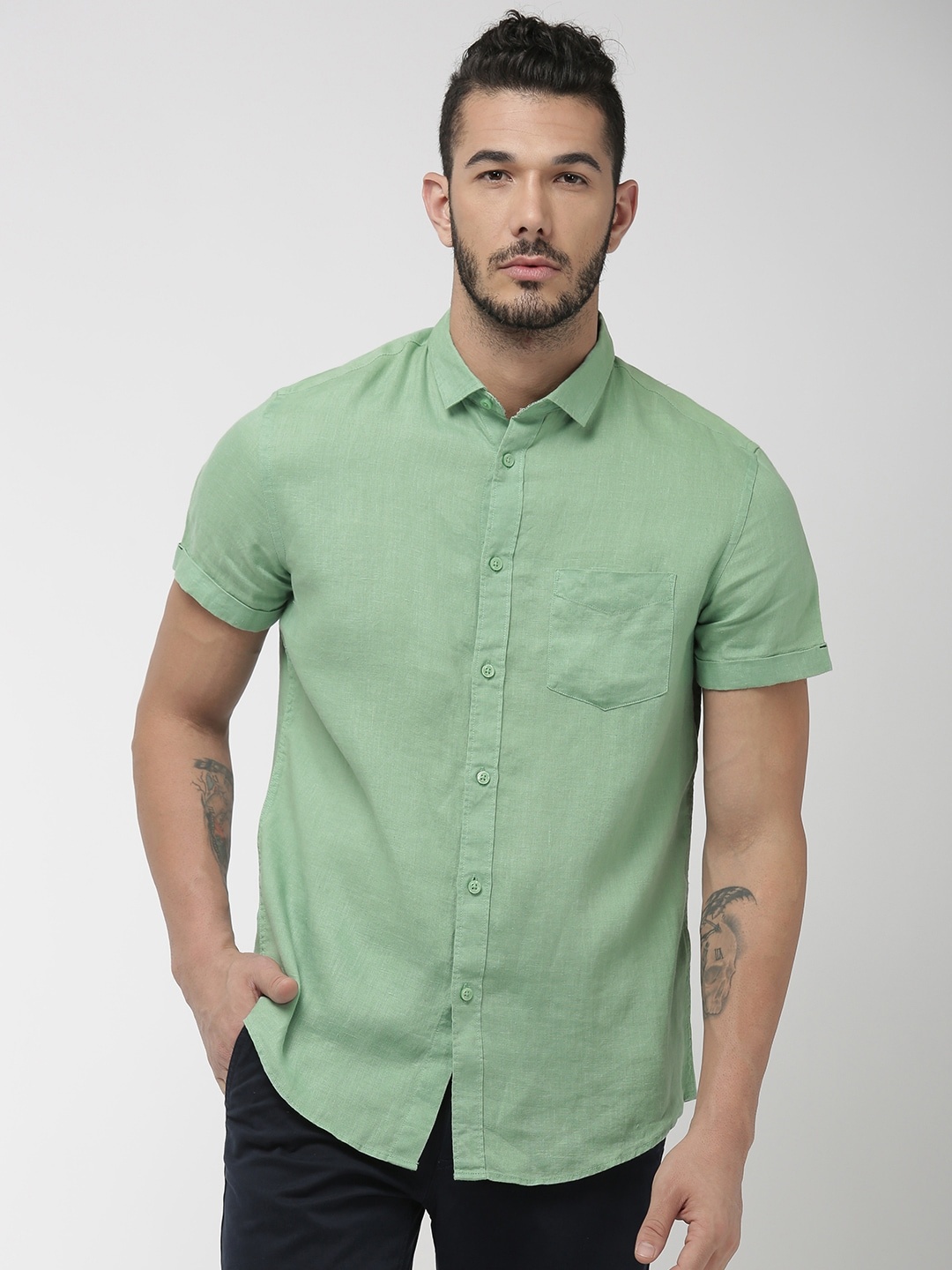 

Celio Men Green Regular Fit Solid Casual Pure Linen Shirt