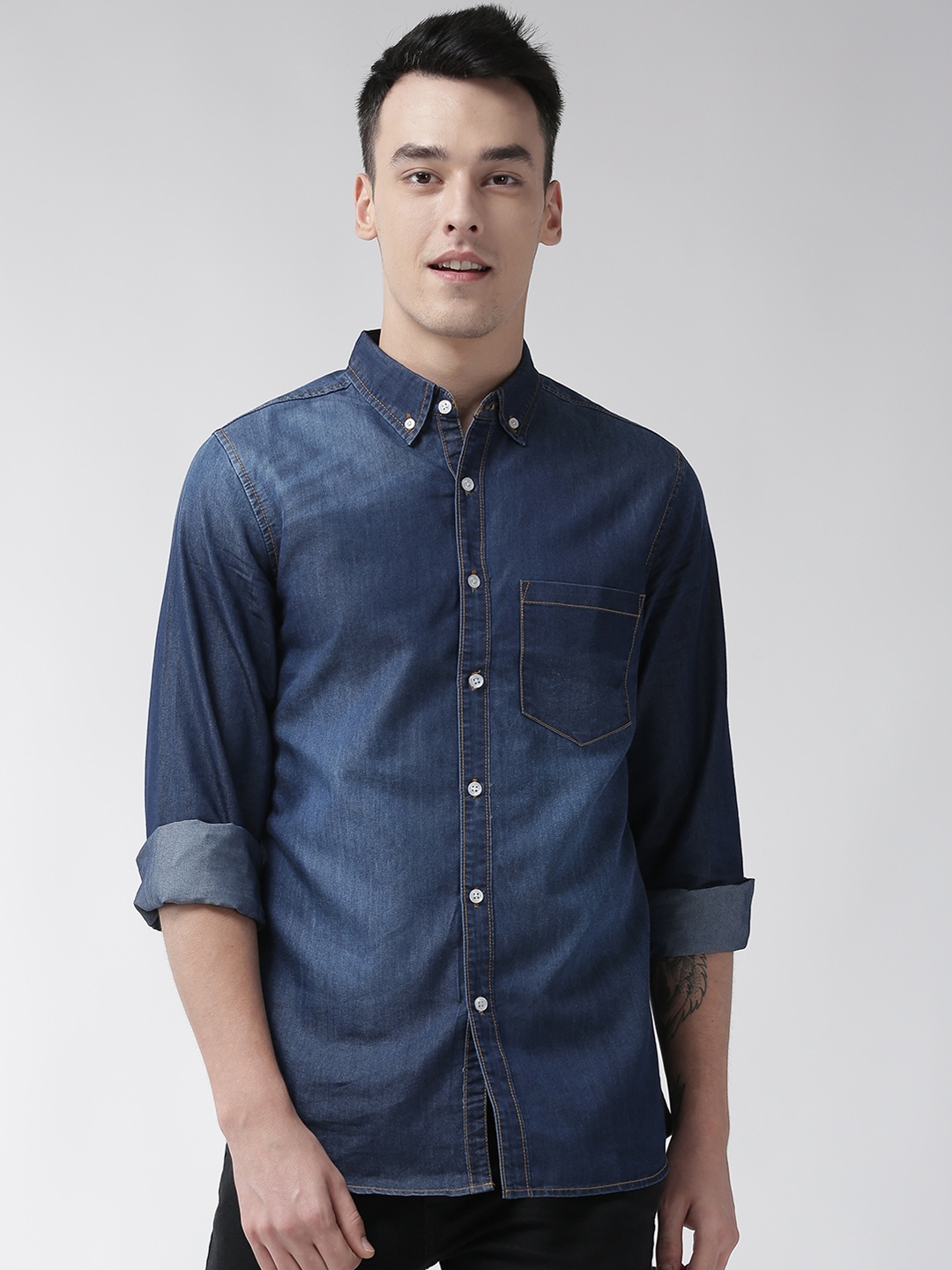 

Hubberholme Men Blue Regular Fit Faded Denim Casual Shirt