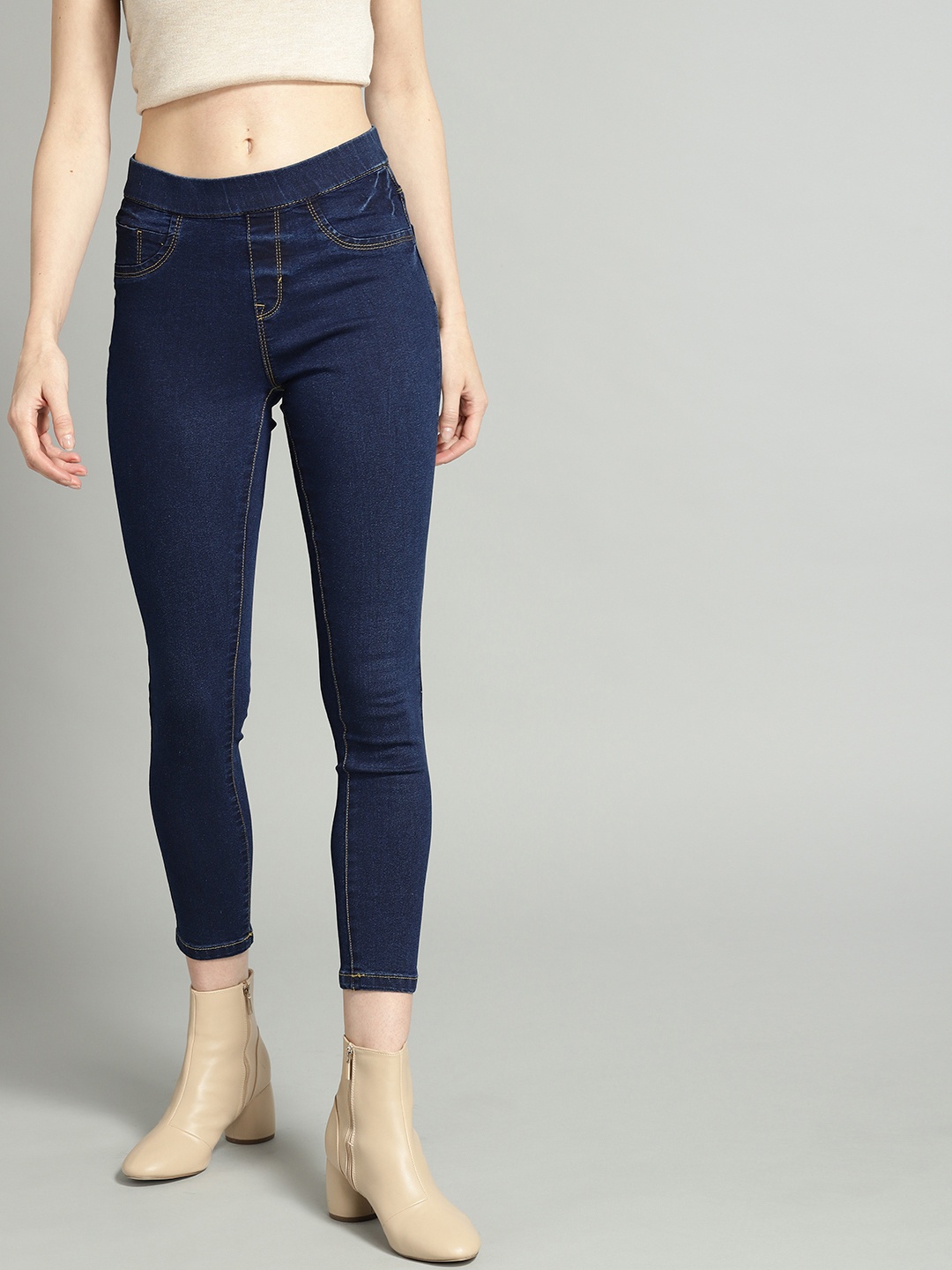 

The Roadster Lifestyle Co Women Navy Blue Solid Super Skinny Fit Cropped Jeggings