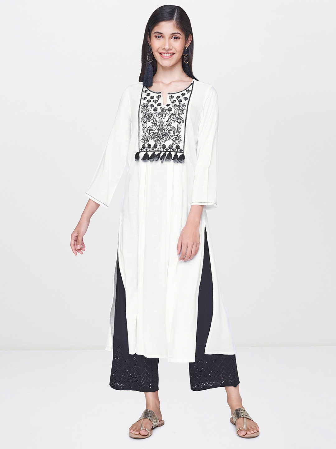 

Global Desi Women White & Black Embroidered Yoke Design A-Line Kurta