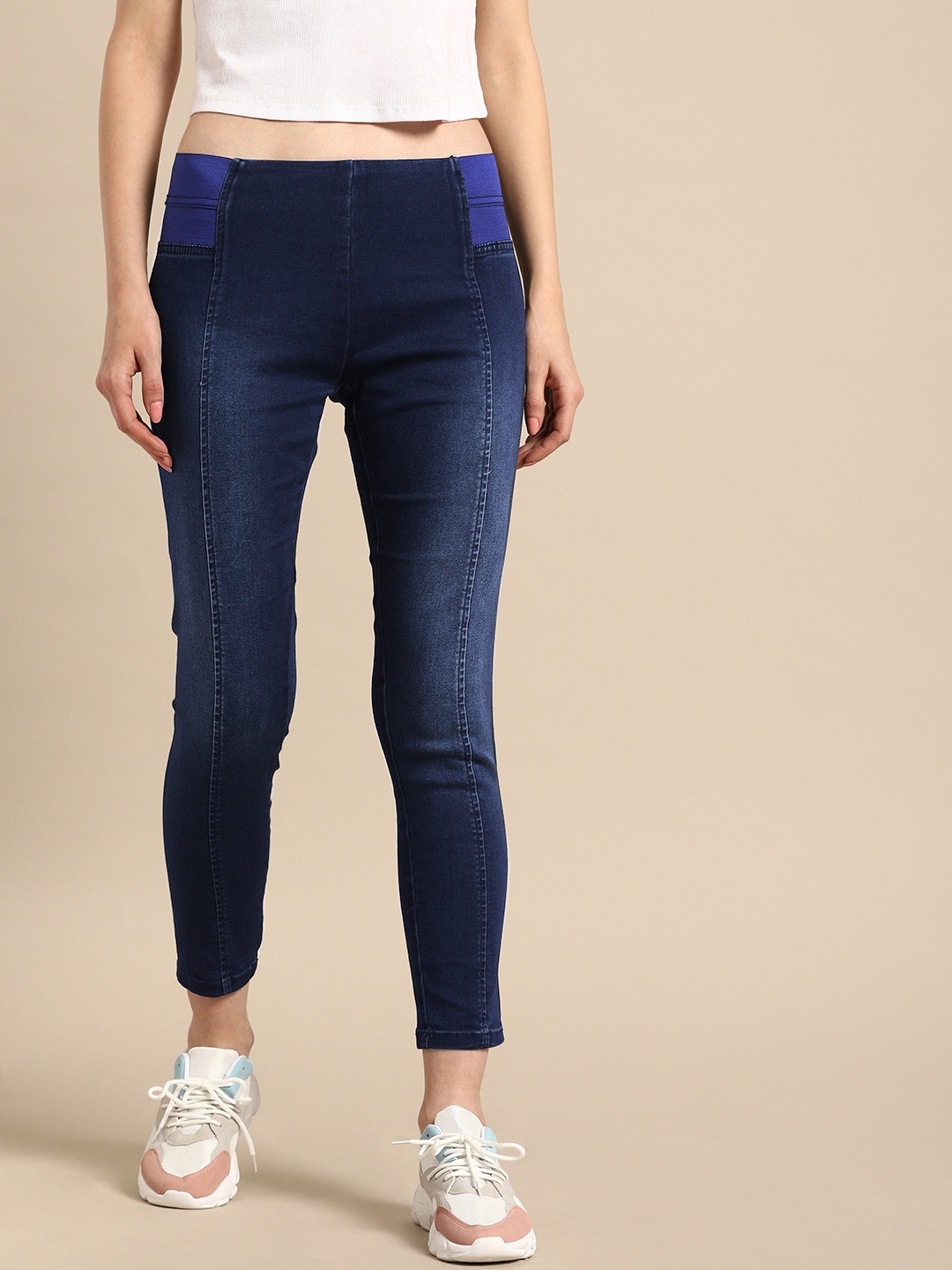 

DressBerry Women Blue Washed Super Skinny Fit Jeggings