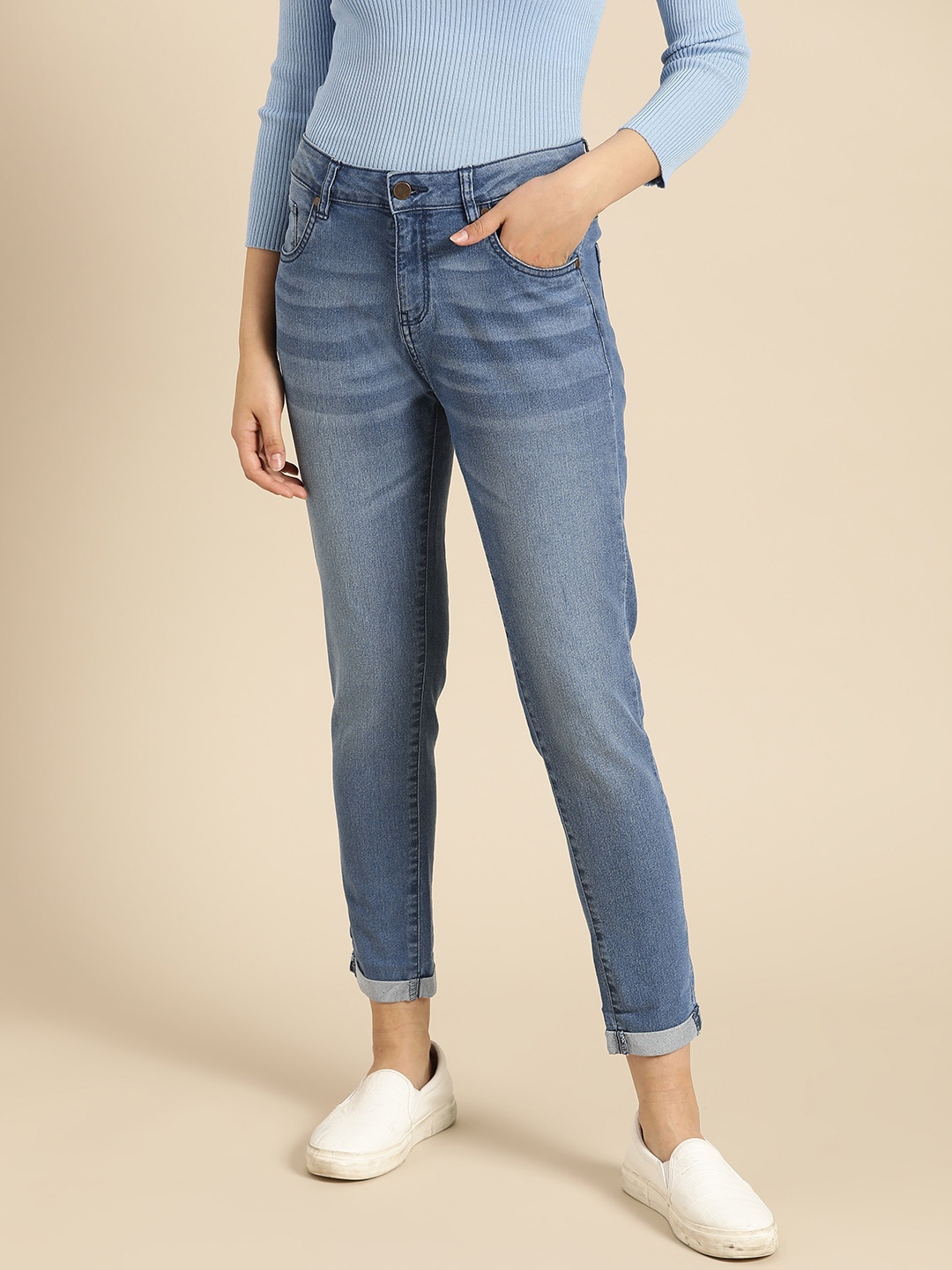

DressBerry Women Blue Skinny Fit Mid-Rise Clean Look Stretchable Ankle Length Jeans