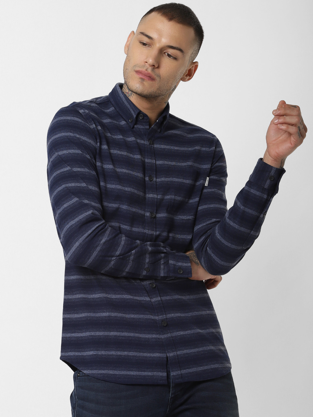 

Jack & Jones Men Grey & Navy Blue Slim Fit Striped Casual Shirt
