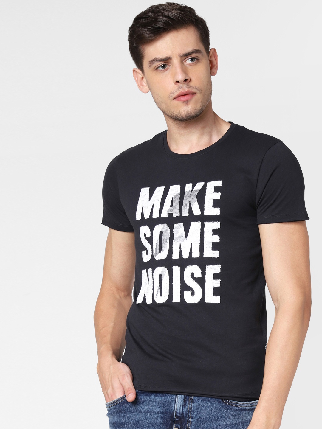 

Jack Jones Men Black Printed Slim Fit Round Neck Pure Cotton T-shirt