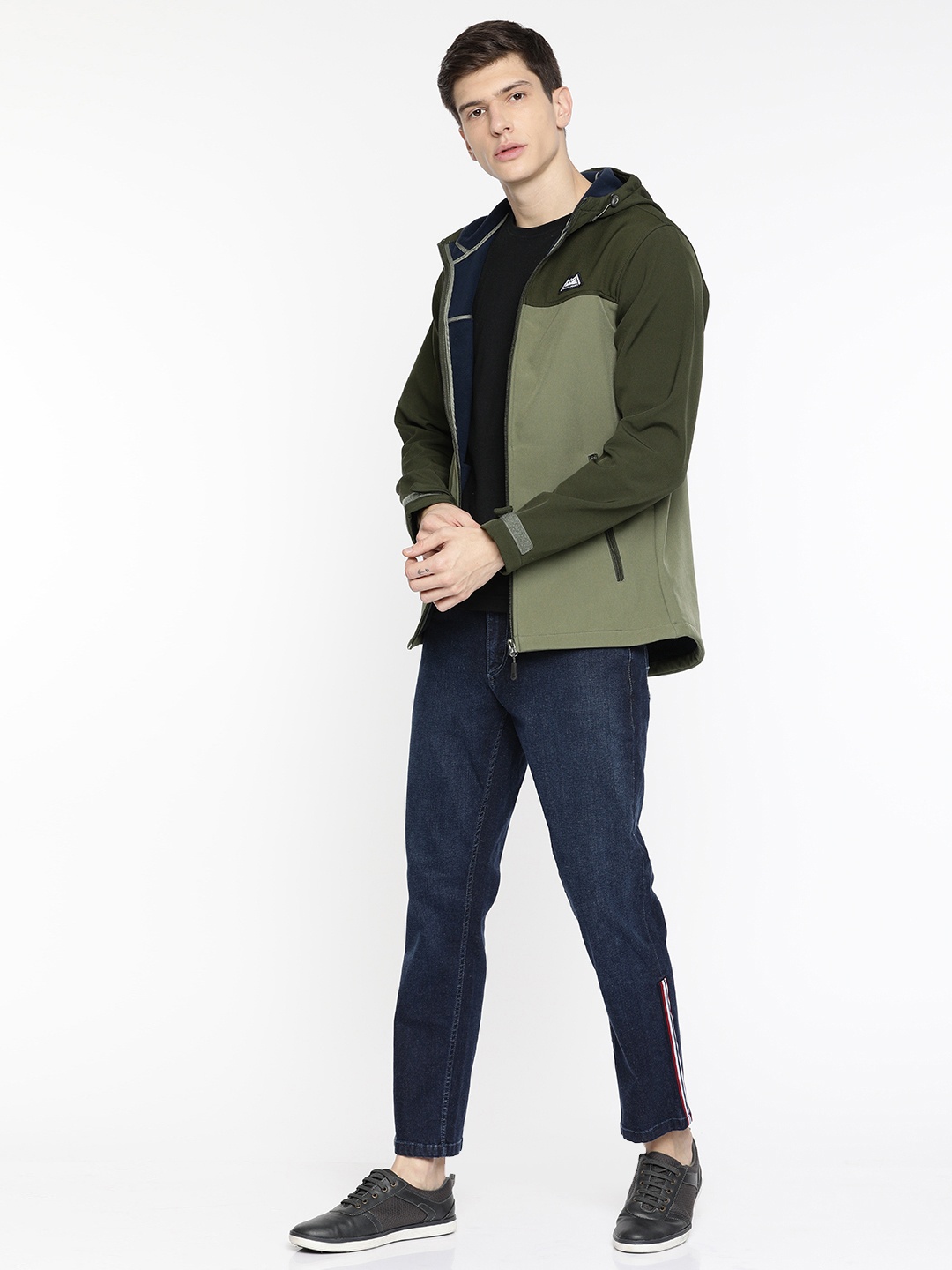 

Jack & Jones Men Green Colourblocked Sporty Jacket