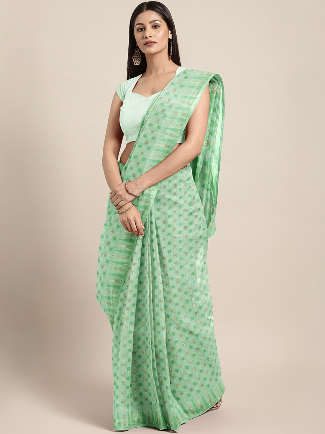 

Mitera Green Hand Woven Jamdani Saree