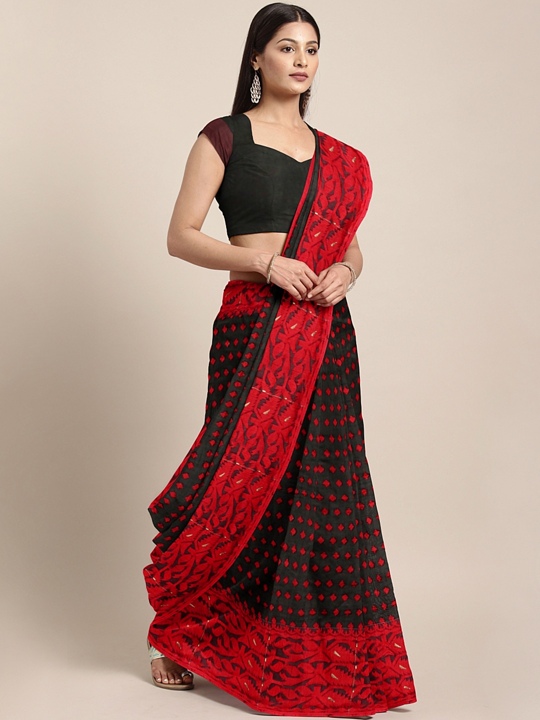 

Mitera Black & Red Handwoven Woven Design Jamdani Saree