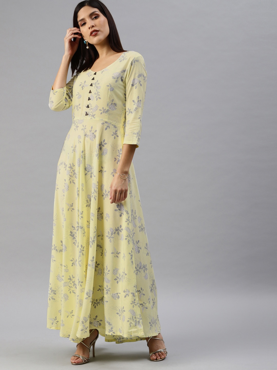 

Swishchick Women Yellow & Grey Floral Print Maxi Dress