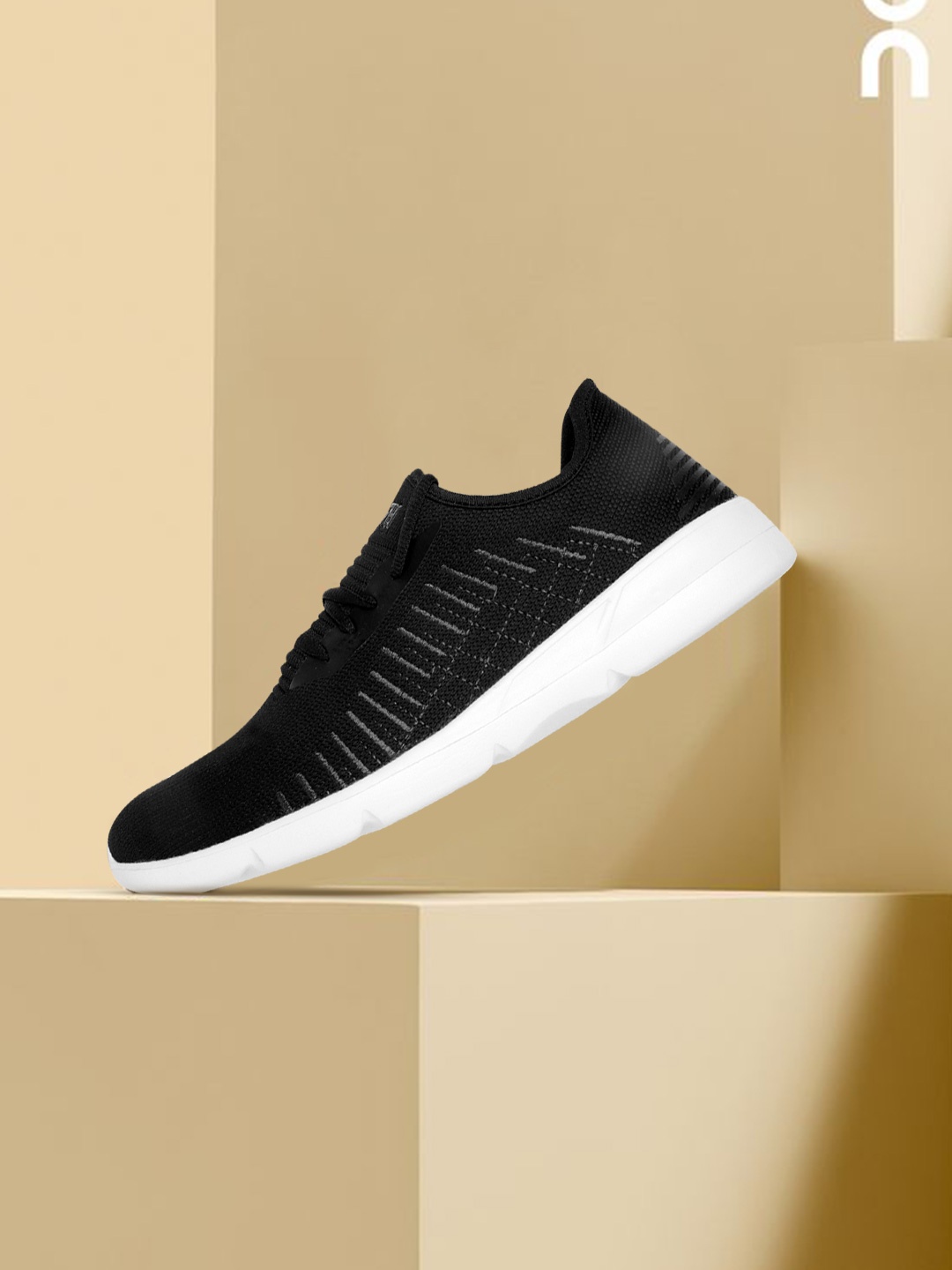 

HRX by Hrithik Roshan Men Black Flex Street Sneakers