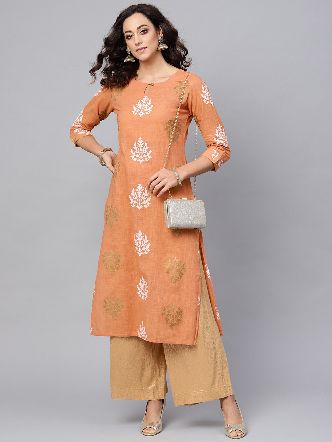 

AHIKA Women Peach-Coloured & Golden Printed Straight Kurta