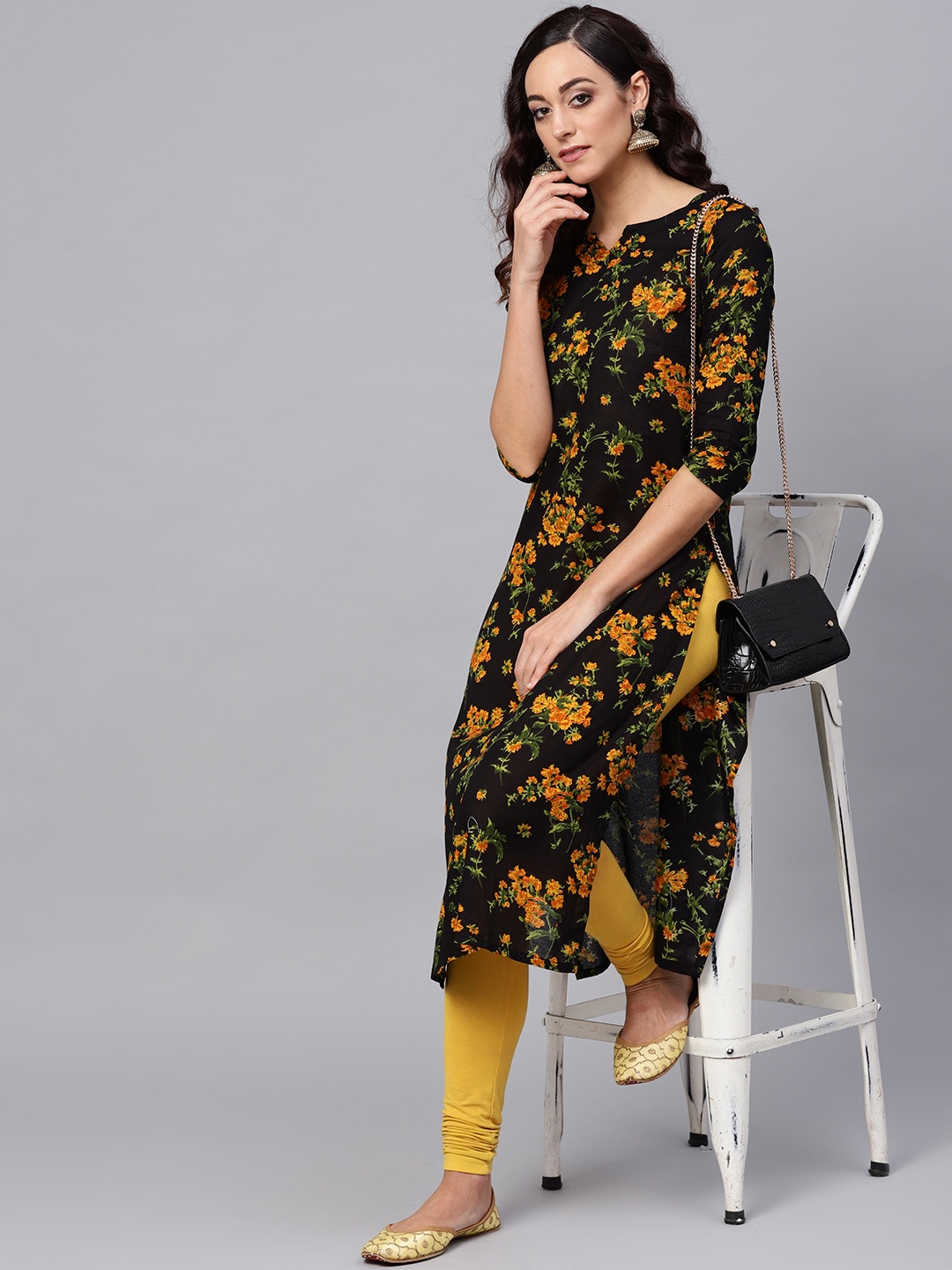 

AHIKA Women Black & Mustard Yellow Floral Print Straight Kurta