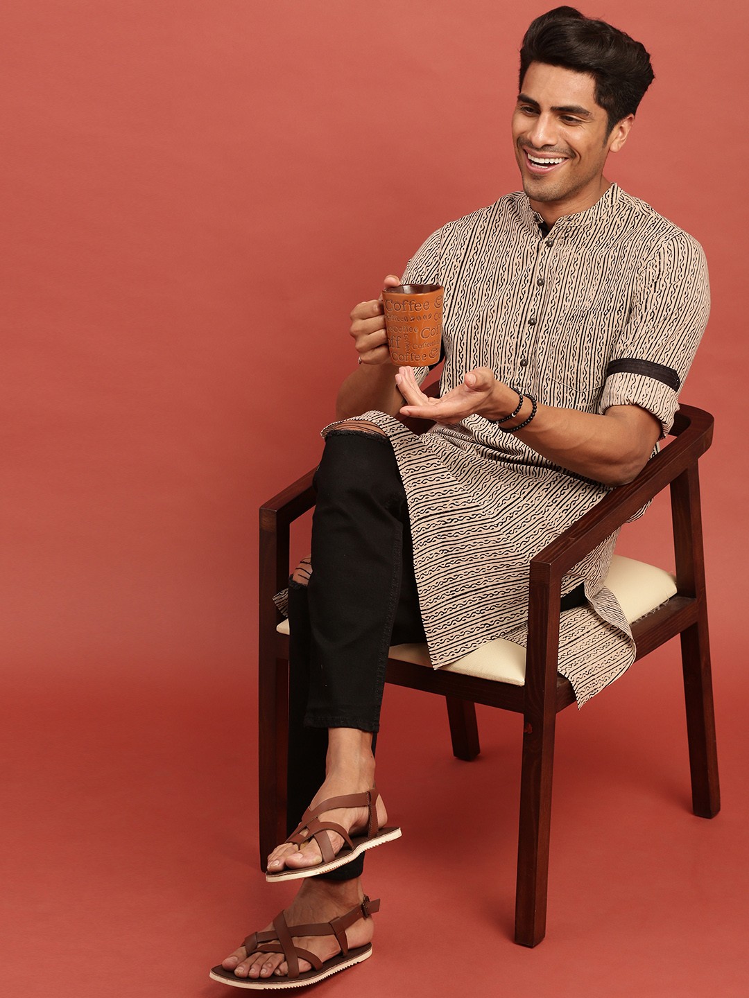 

Taavi Men Beige & Black Bagru Hand Block Printed Sustainable Straight Kurta