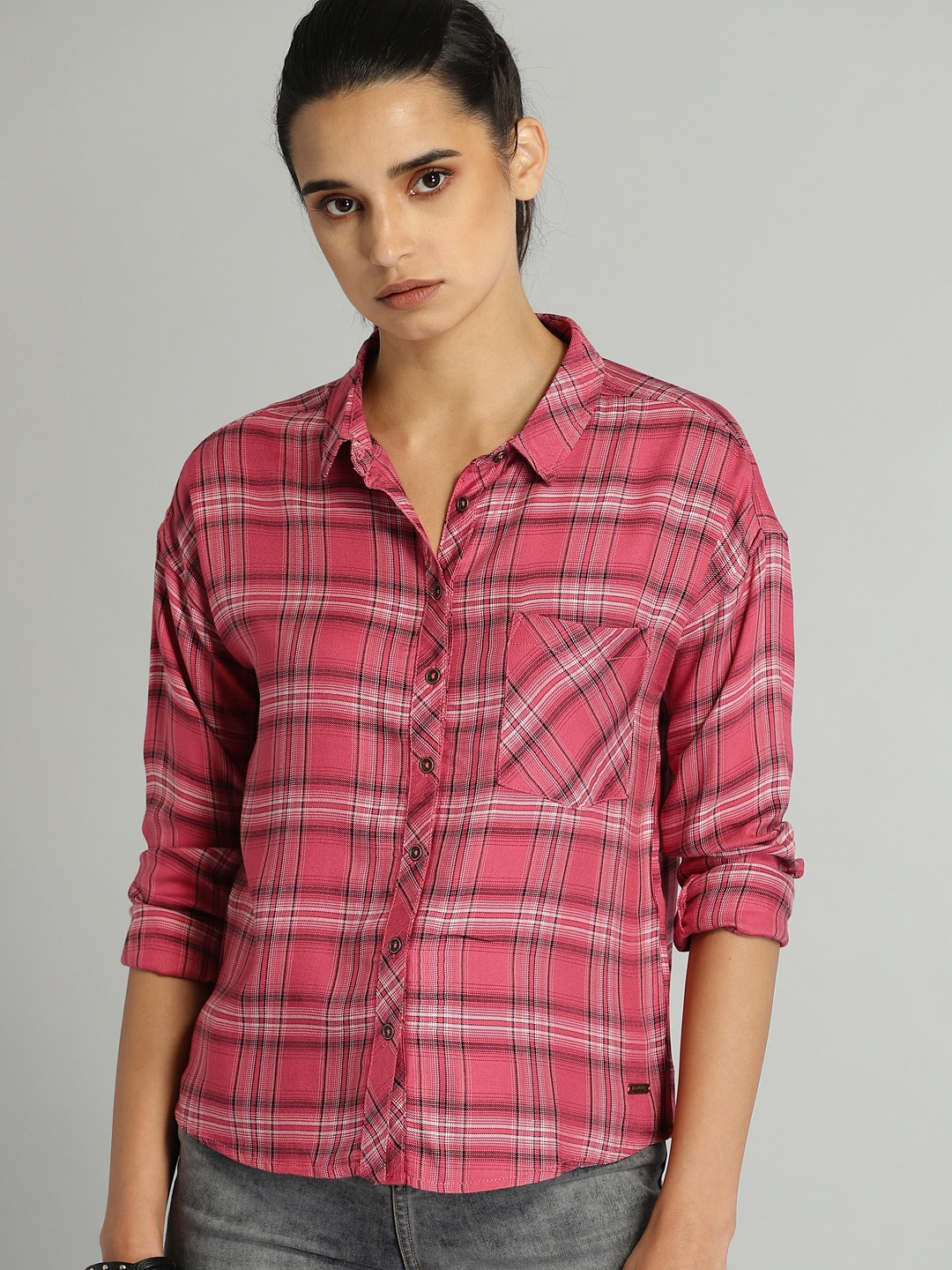 

The Roadster Lifestyle Co Women Red Regular Fit Checked Casual Shirt