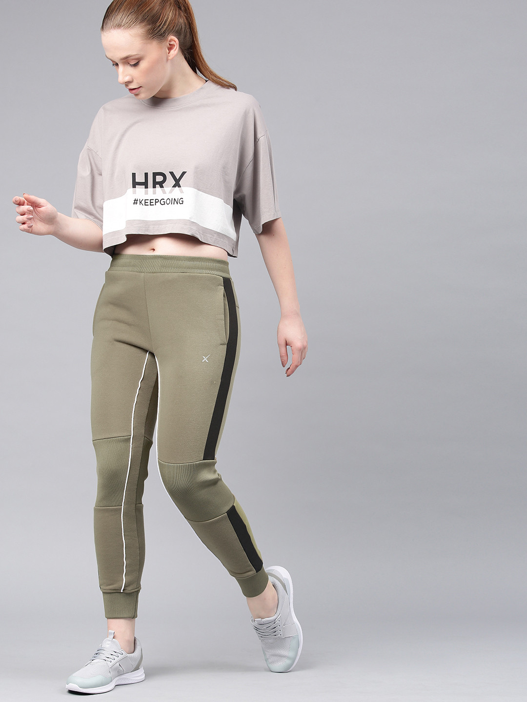 

HRX by Hrithik Roshan Women Olive Green Solid Slim Fit Joggers