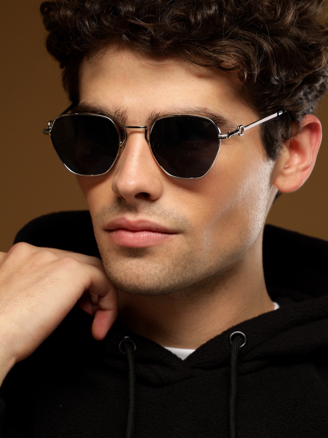 

Voyage Unisex Square Sunglasses 8926MG2778, Black