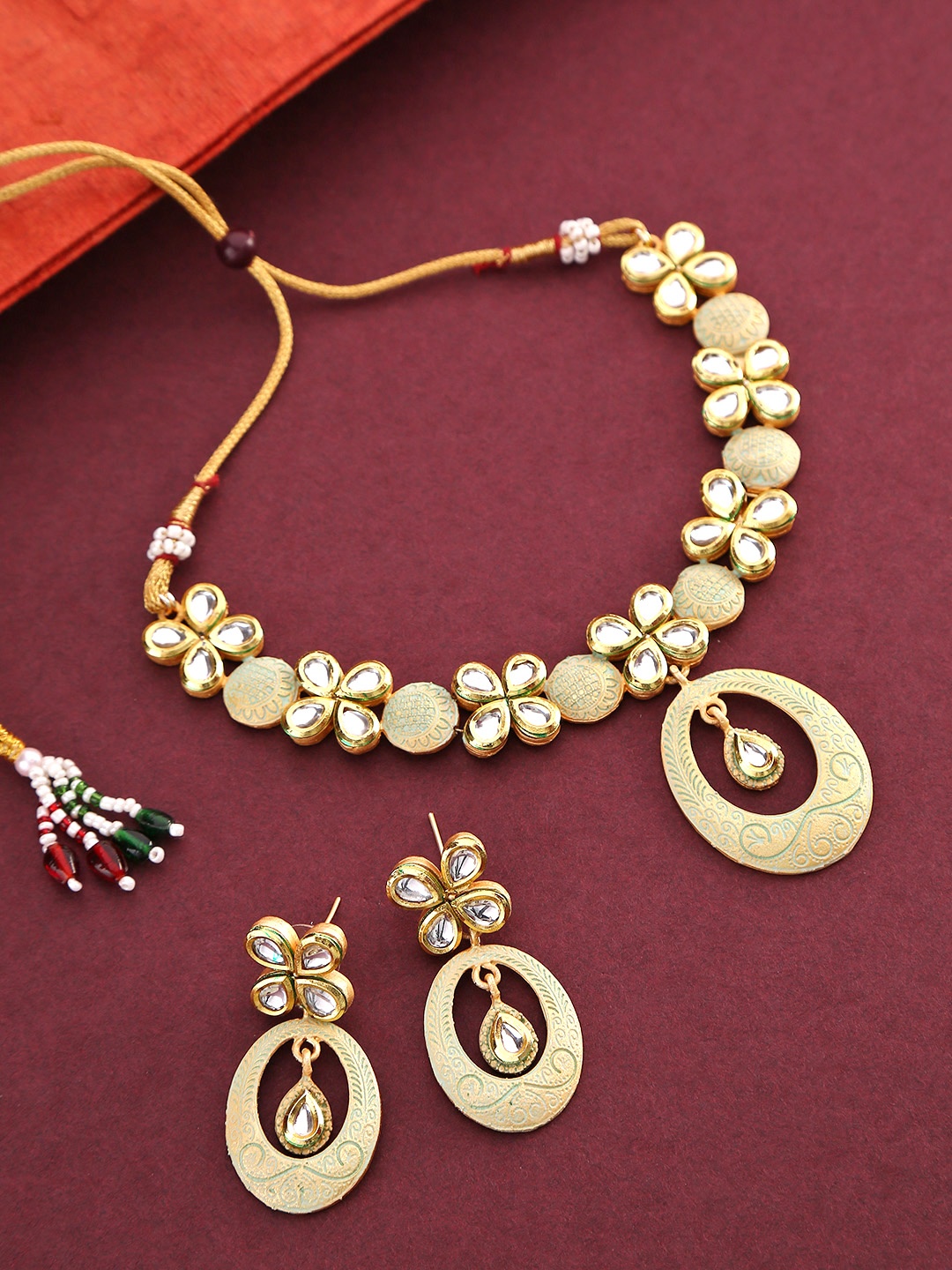 

Priyaasi Sea Green Gold-Plated Matte-Finish Kundan-Studded Hand-Painted Jewellery Set