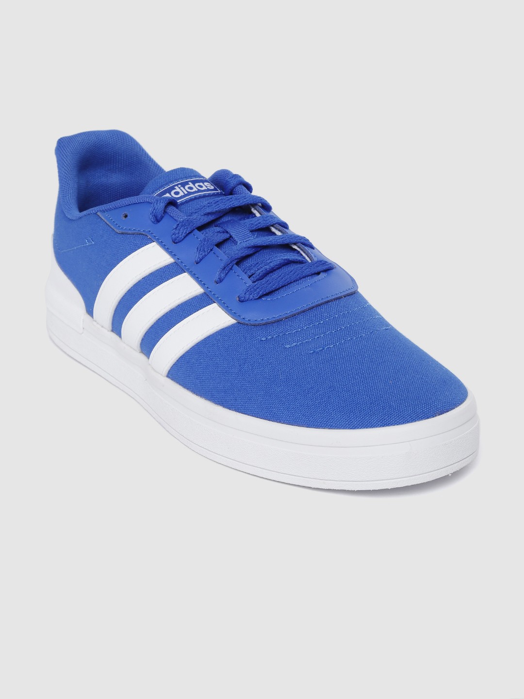 

ADIDAS Men Blue Solid Heawin Skateboarding Shoes
