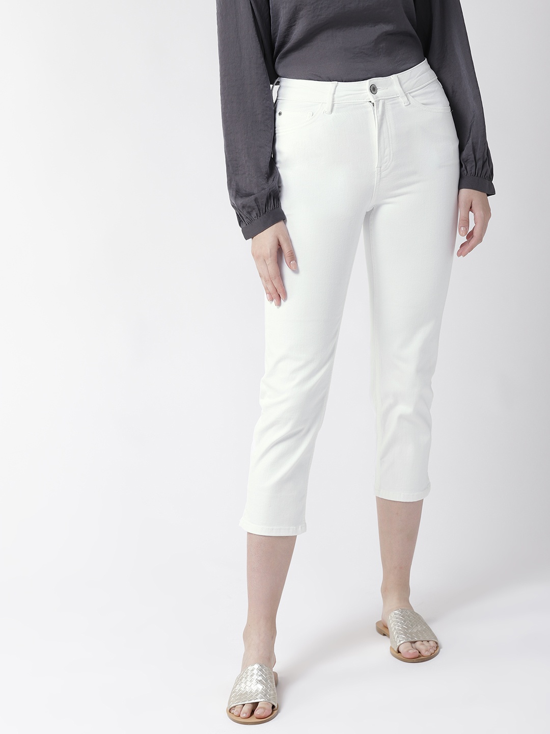 

Marks & Spencer Women White High-Rise Solid Regular Fit Capris