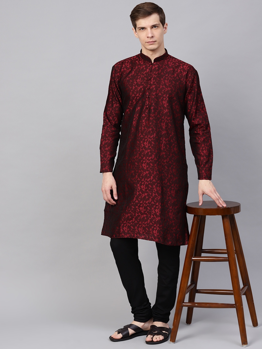 

SOJANYA Men Maroon & Black Jacquard Woven Design Kurta with Churidar