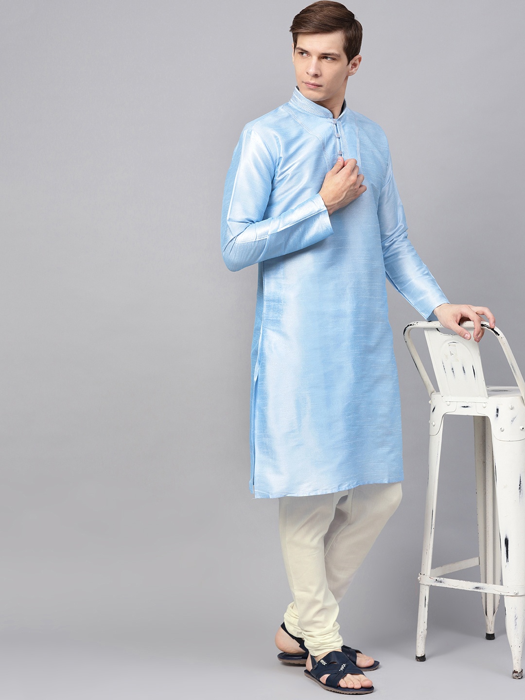 

SOJANYA Men Blue & Off-White Solid Kurta with Churidar