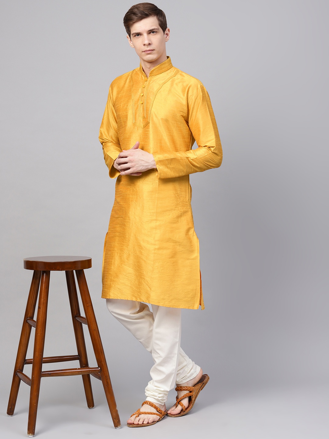 

SOJANYA Men Mustard Yellow & Off-White Solid Kurta with Churidar