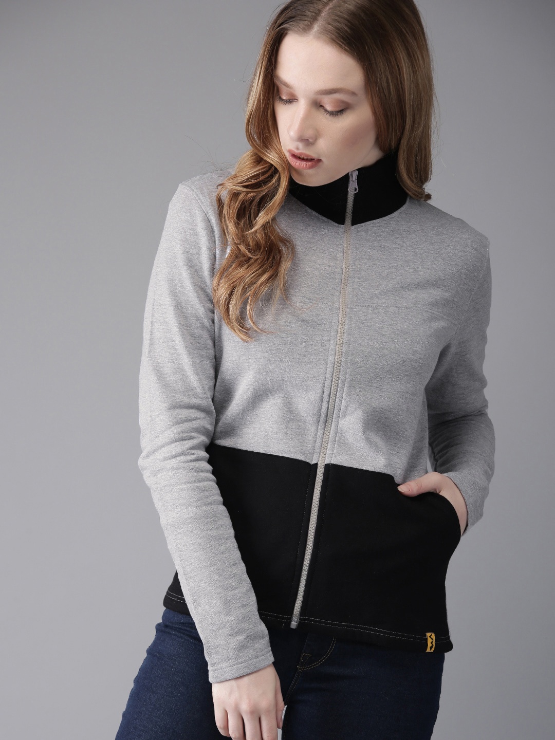 

Campus Sutra Women Grey Melange & Black Colourblocked Sweatshirt