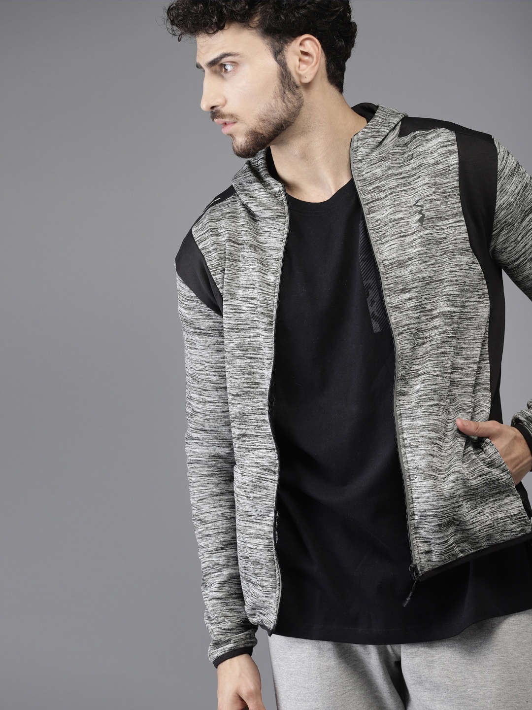 

Campus Sutra Men Grey Solid Lightweight Jacket