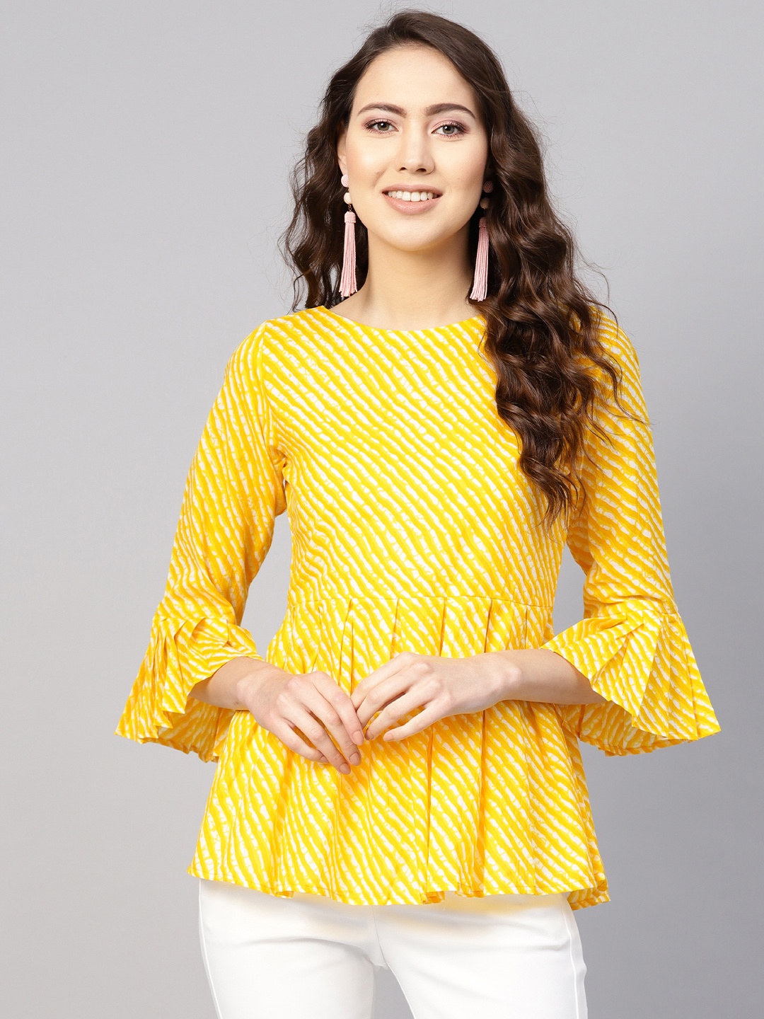 

Nayo Women Yellow & Off-White Leheriya Print Tunic