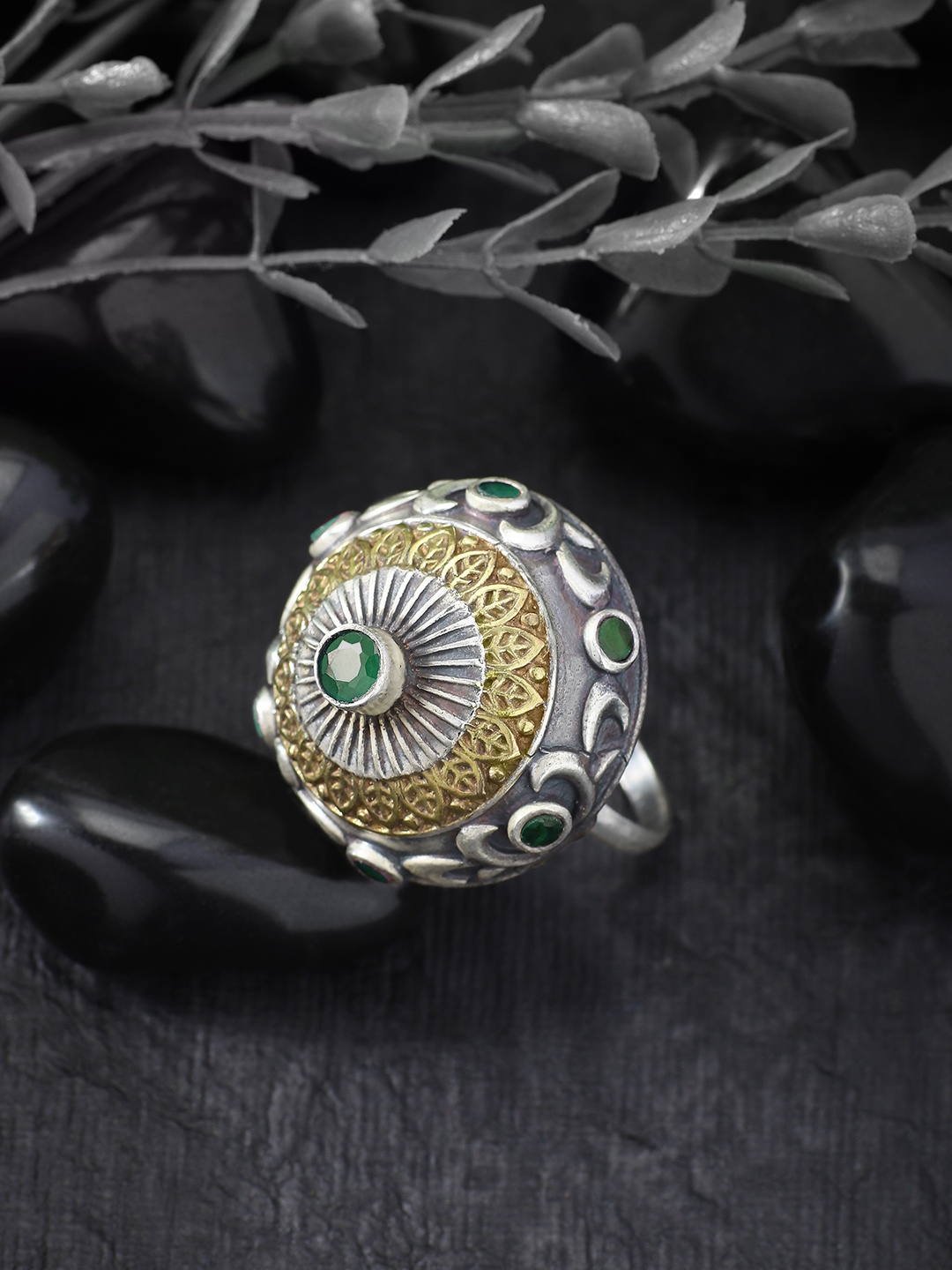 

Peora Silver-Plated & Green Stone Oxidised Traditional Jaipur Mart Dual Tone Finger Ring