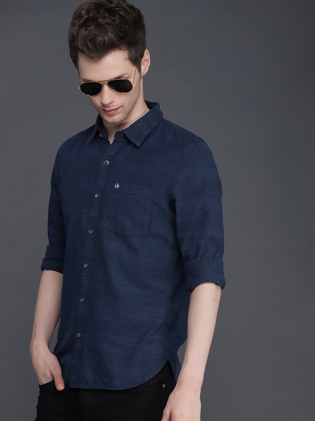 

WROGN Men Navy Blue Slim Fit Striped Casual Shirt