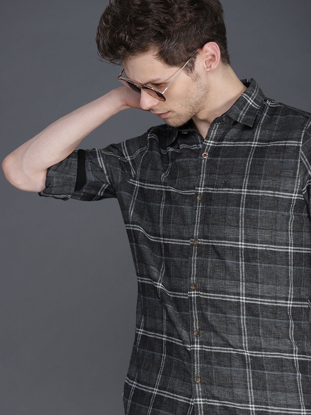 

WROGN Men Charcoal Grey & White Slim Fit Checked Casual Shirt