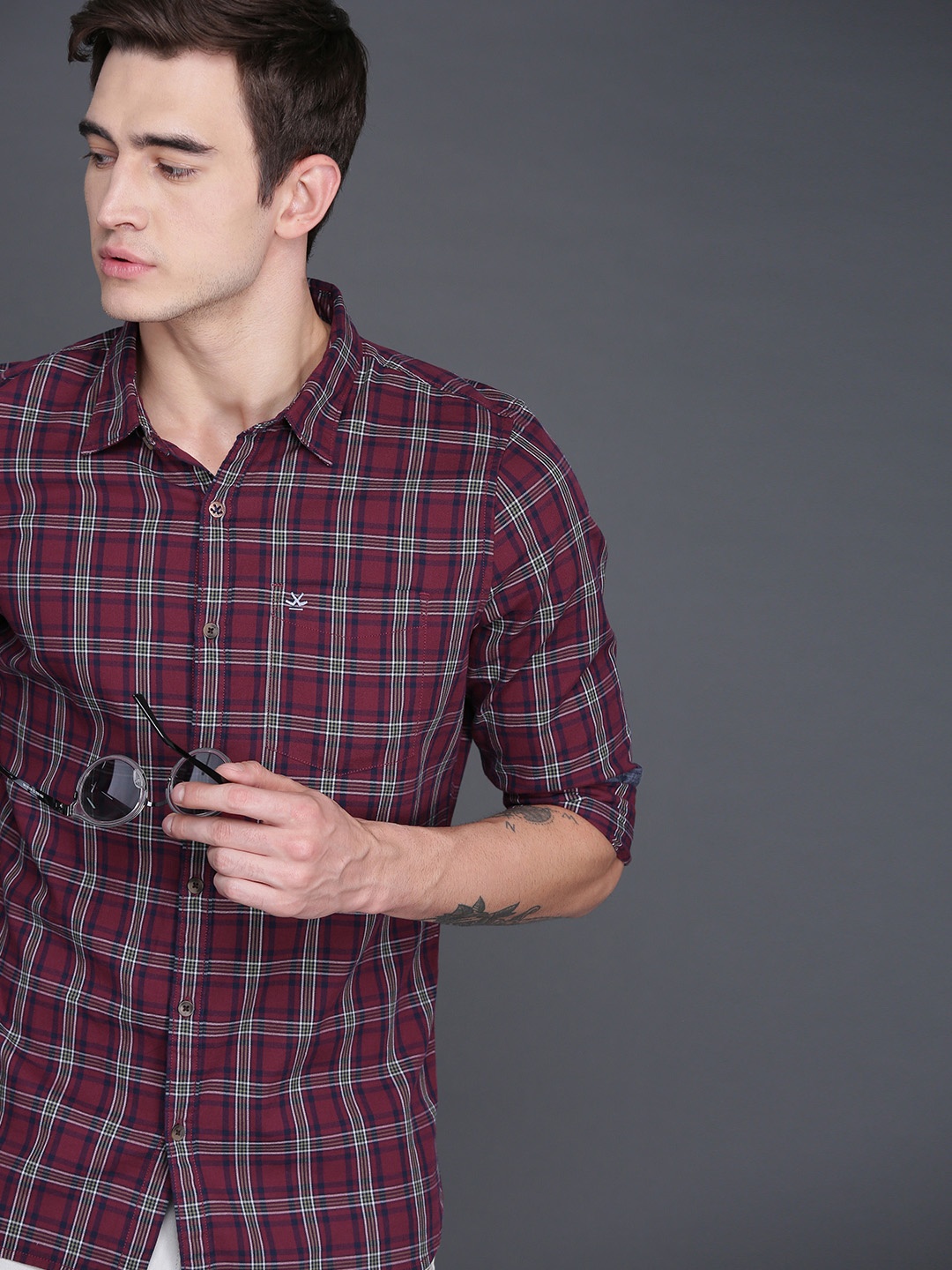 

WROGN Men Maroon & White Slim Fit Checked Casual Shirt