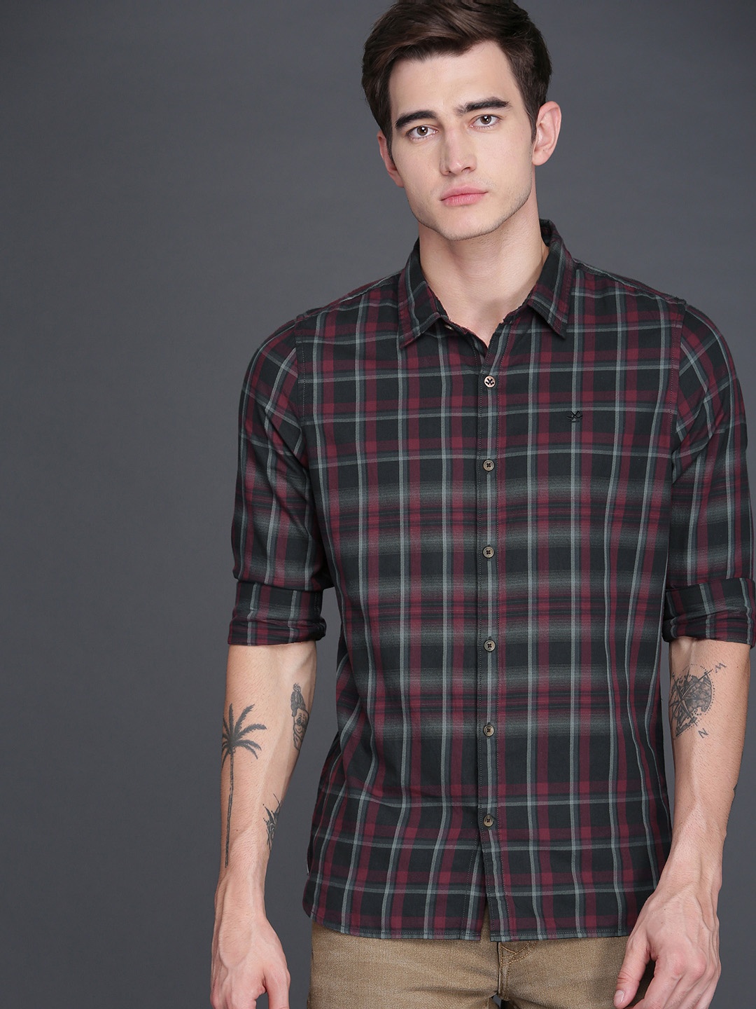 

WROGN Men Maroon & Olive Green Slim Fit Checked Casual Shirt